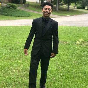 Meet your Posher, Alfonso jajuan